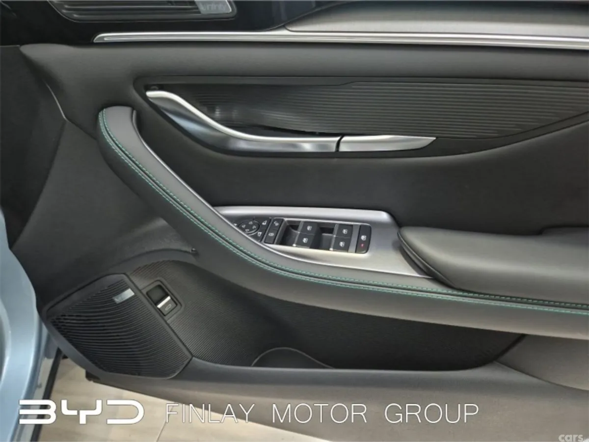 BYD SEAL U SUV, Petrol Plug-in Hybrid, 2027, Blue