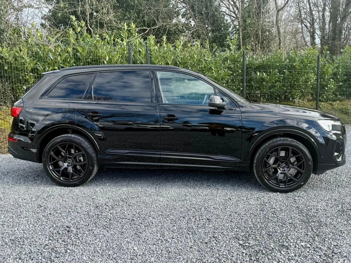 Audi Q7 SUV, Petrol Plug-in Hybrid, 2024, Black