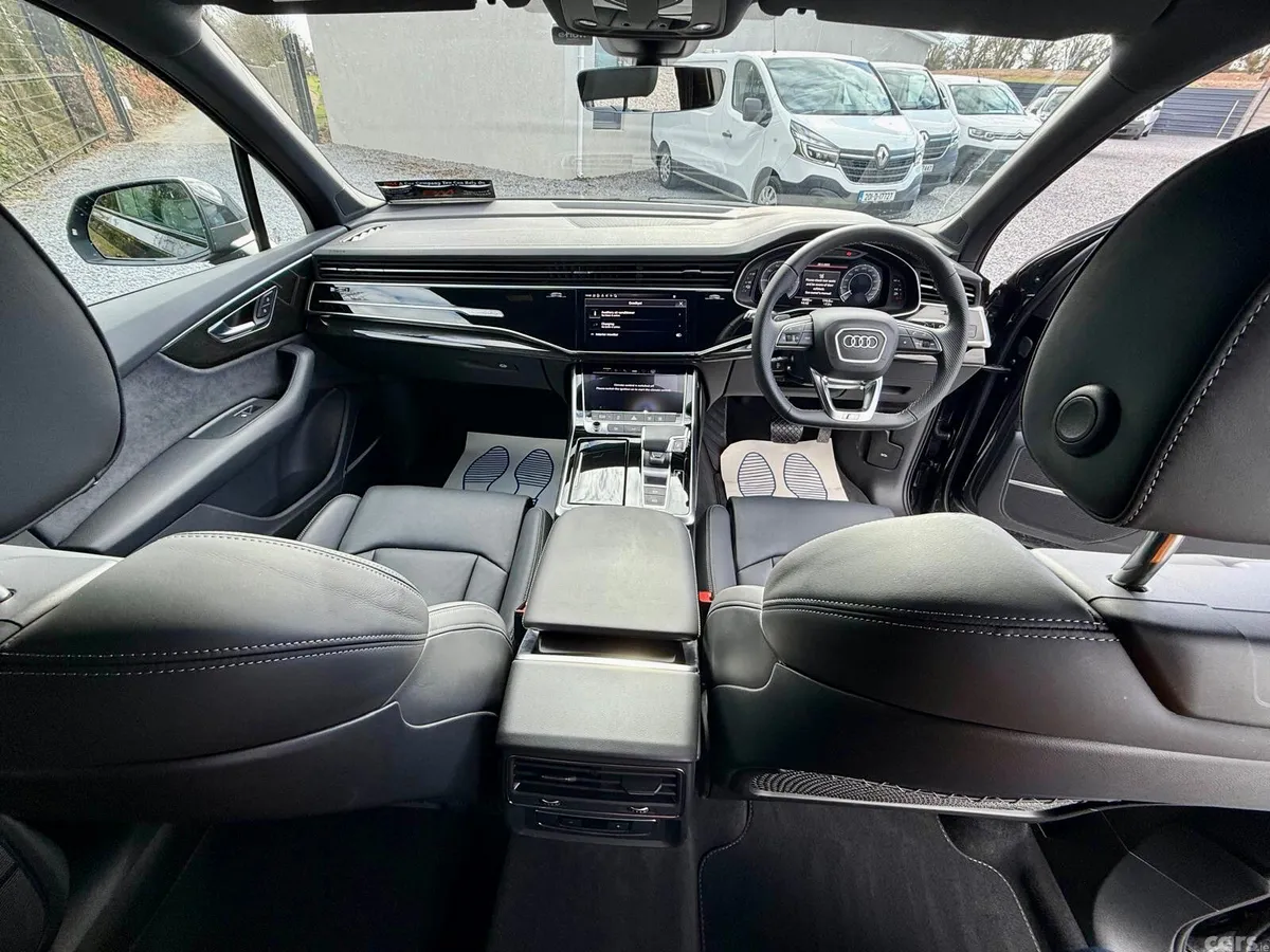 Audi Q7 SUV, Petrol Plug-in Hybrid, 2024, Black