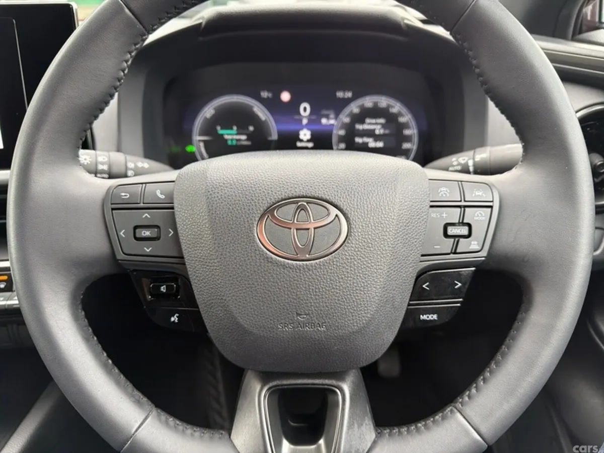 Toyota C-HR SUV, Petrol Hybrid, 2024, Purple