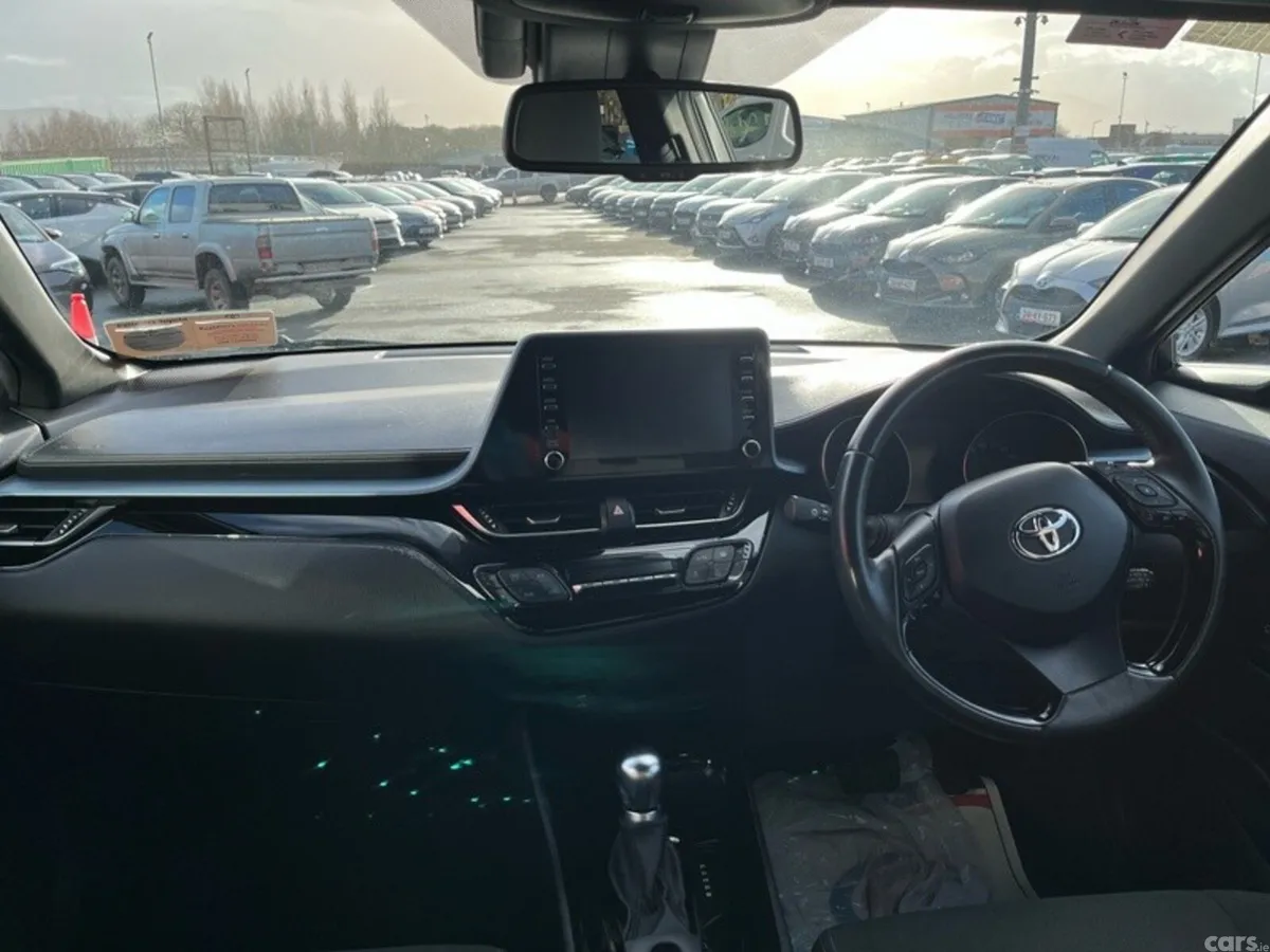 Toyota C-HR SUV, Petrol Hybrid, 2022, Grey