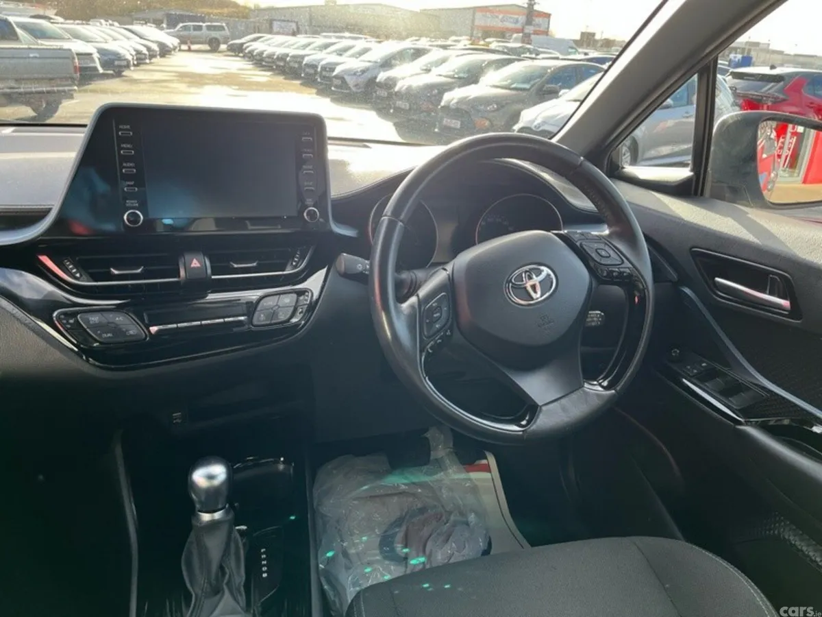 Toyota C-HR SUV, Petrol Hybrid, 2022, Grey