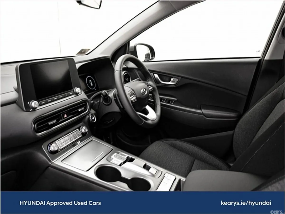 Hyundai KONA SUV, Electric, 2023, White
