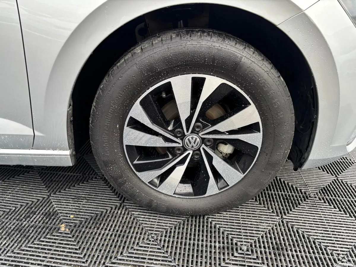 Volkswagen Polo Hatchback, Petrol, 2019, Silver