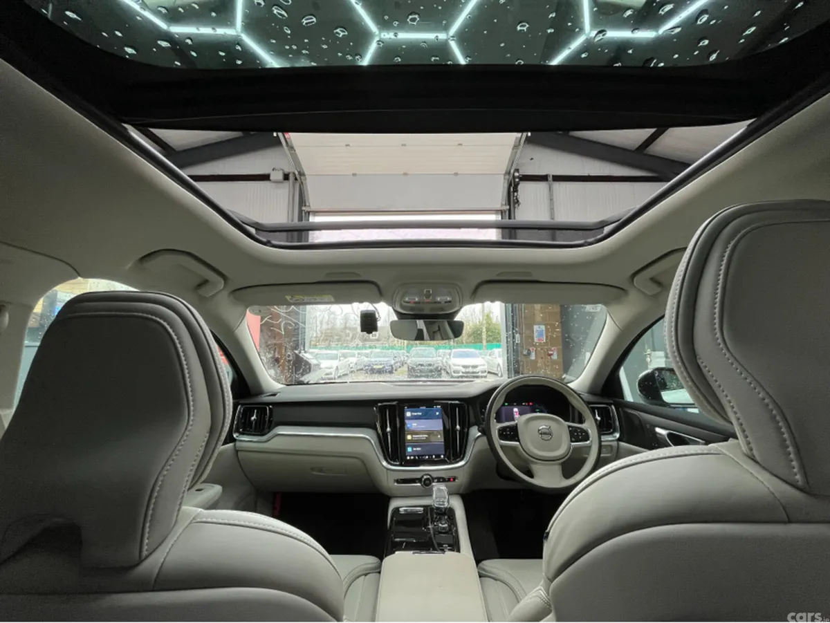 Volvo V60 Estate, Petrol Plug-in Hybrid, 2024, White
