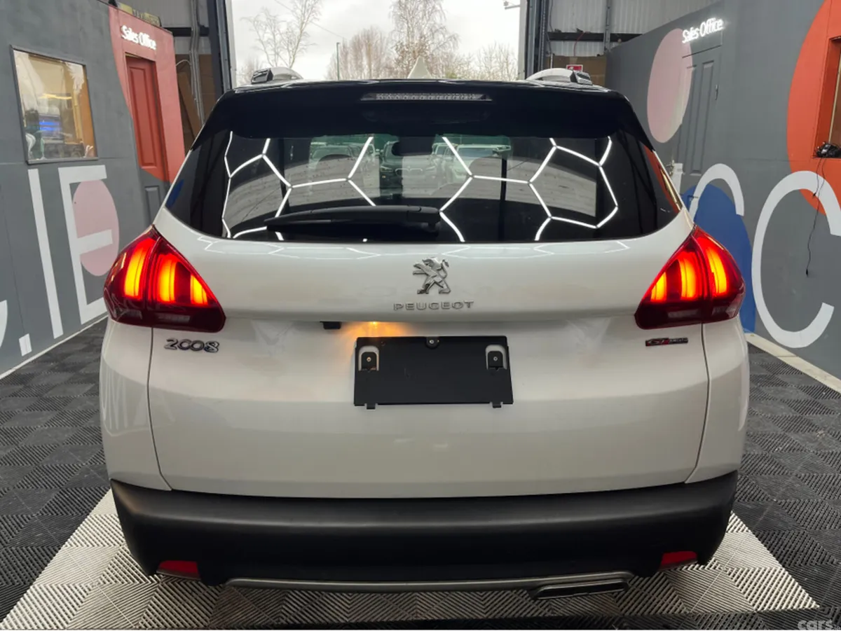 Peugeot 2008 SUV, Petrol, 2018, White