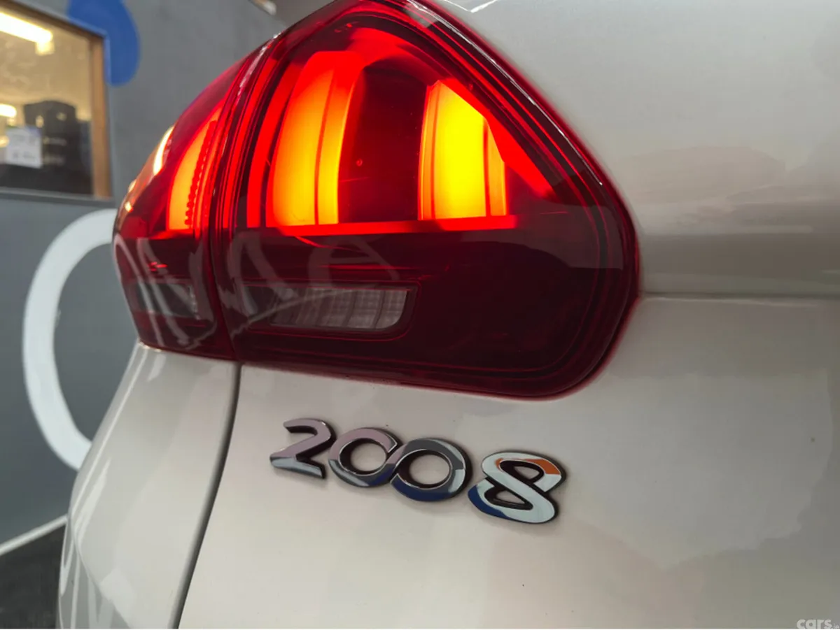 Peugeot 2008 SUV, Petrol, 2018, White
