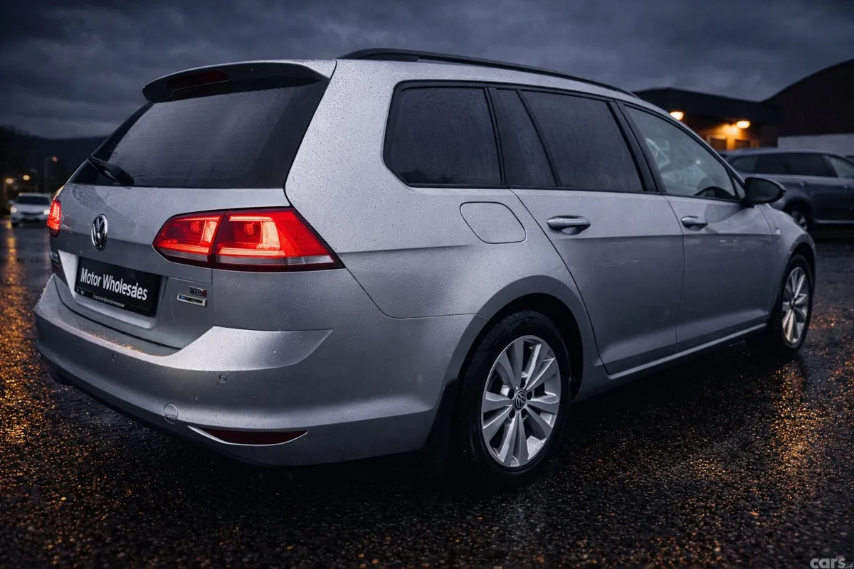 Volkswagen Golf Estate, Diesel, 2016, Silver