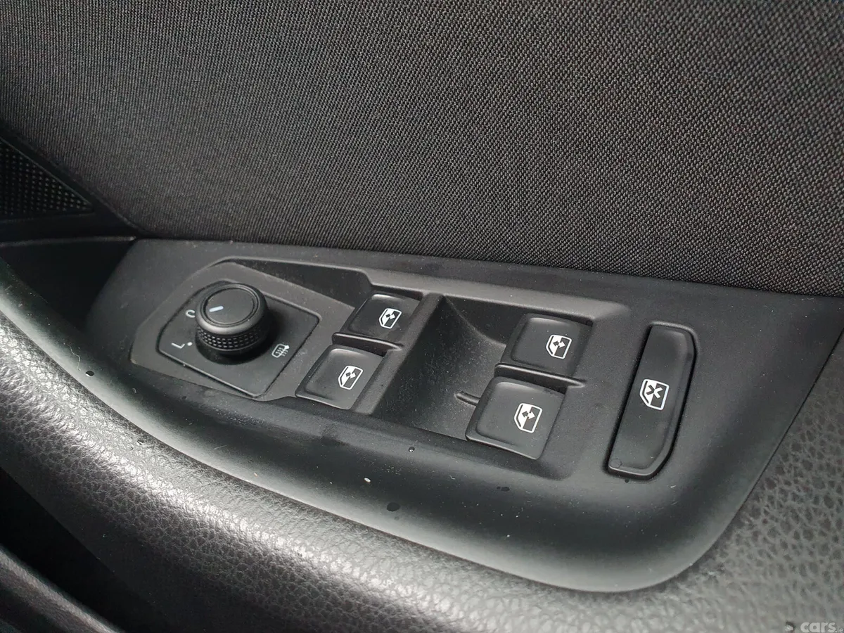Volkswagen Passat Saloon, Diesel, 2021, Black