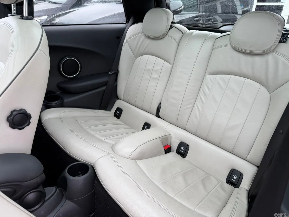 Mini Cooper Hatchback, Petrol, 2017, Blue