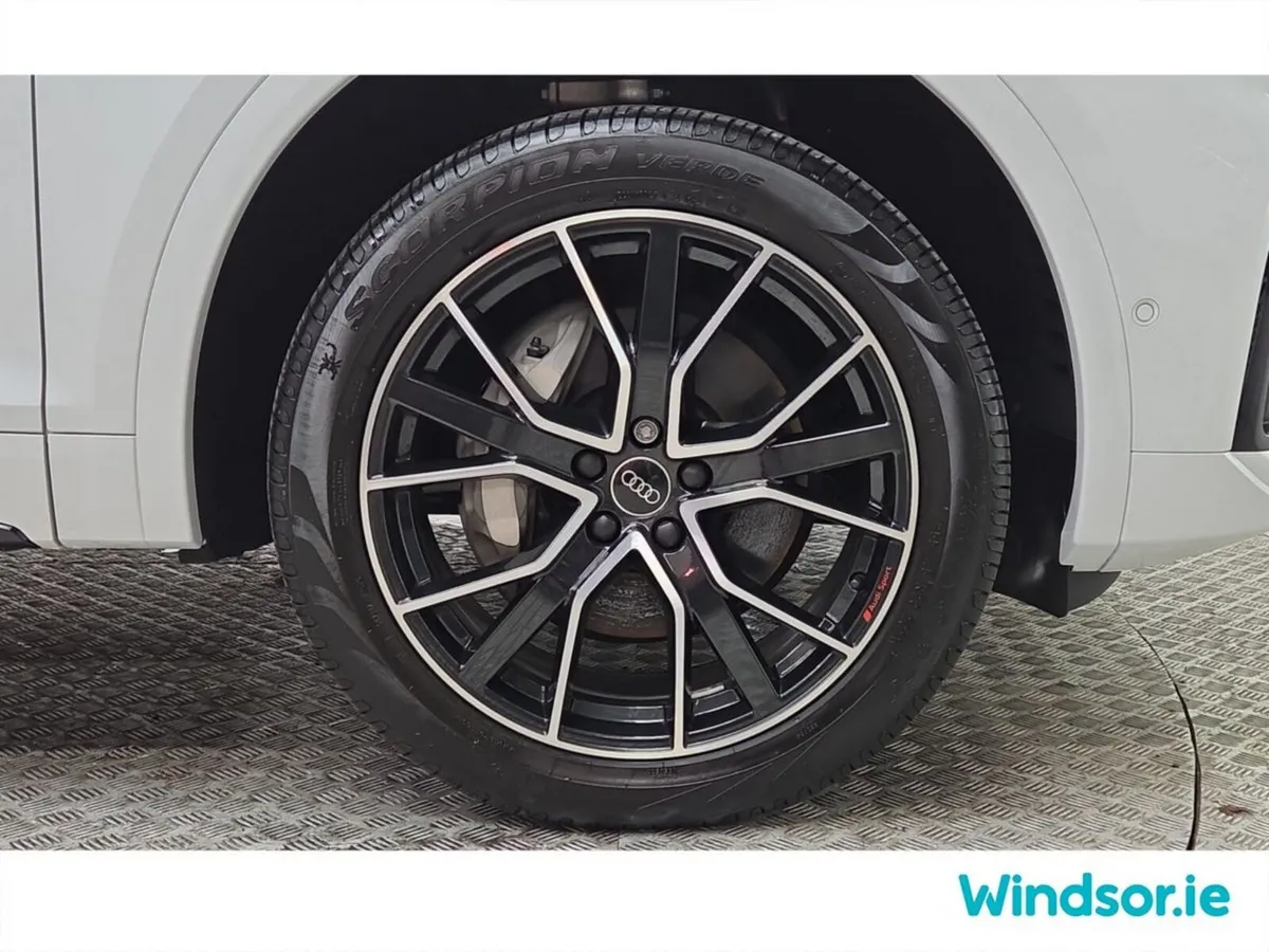 Audi Q5 SUV, Petrol Plug-in Hybrid, 2025, White