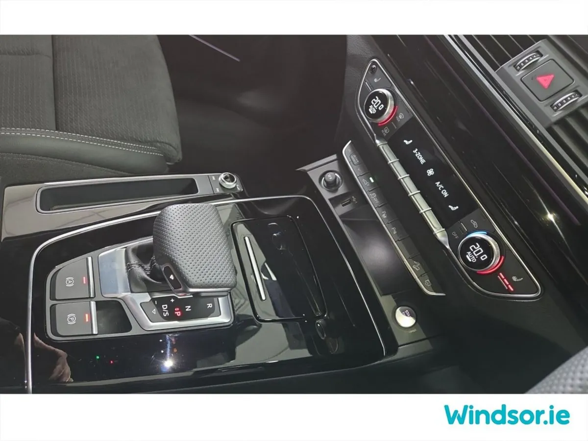 Audi Q5 SUV, Petrol Plug-in Hybrid, 2025, White