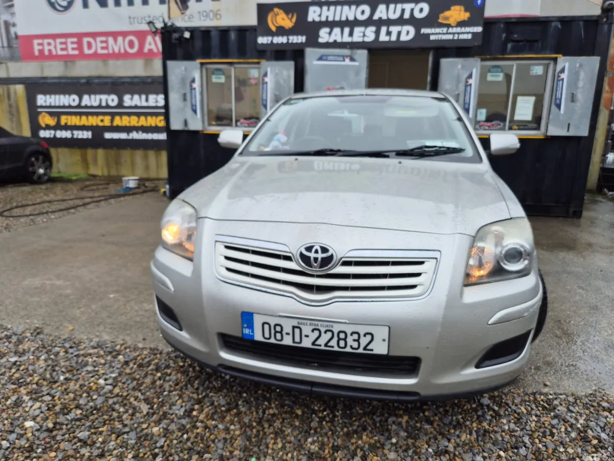 Toyota Avensis Saloon, Petrol, 2008, Silver