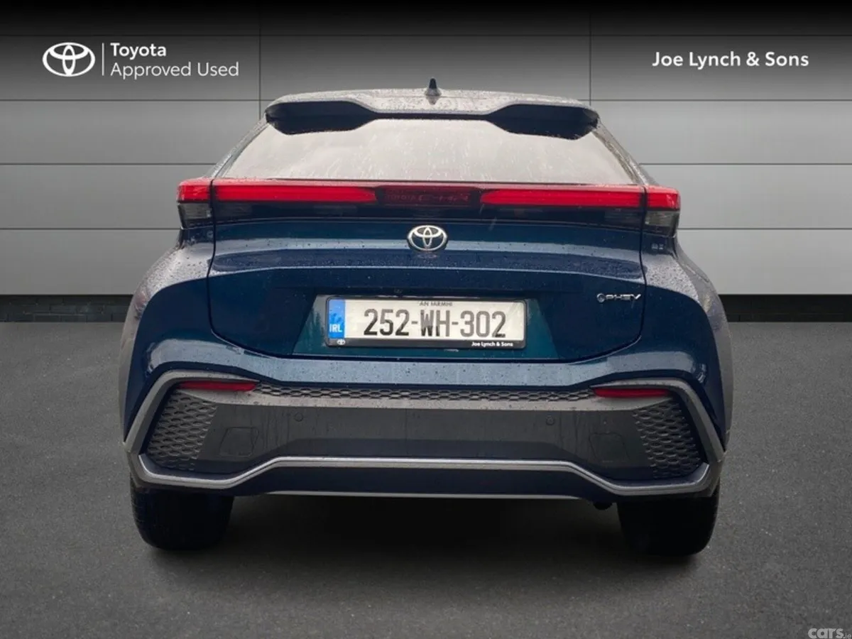 Toyota C-HR Hatchback, Petrol Plug-in Hybrid, 2025, Blue