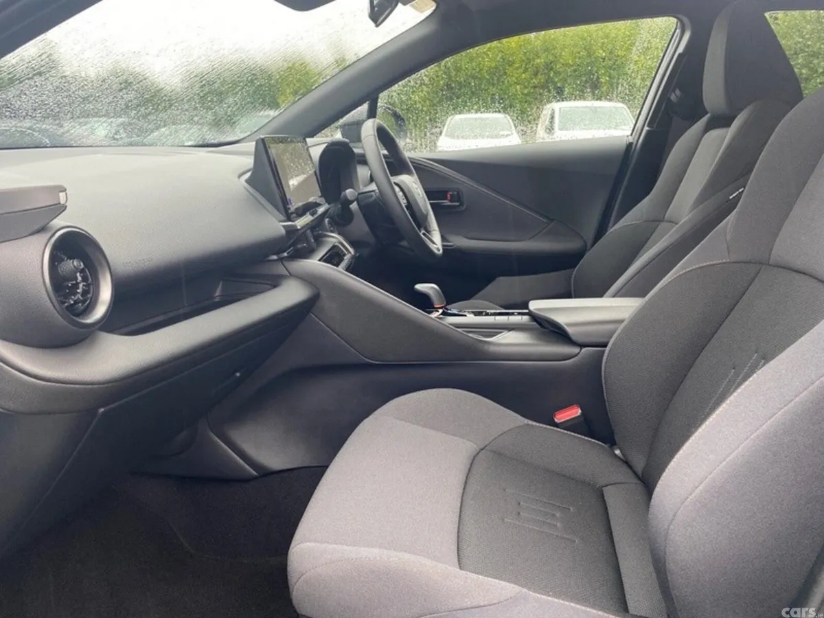 Toyota C-HR Hatchback, Petrol Plug-in Hybrid, 2025, Blue