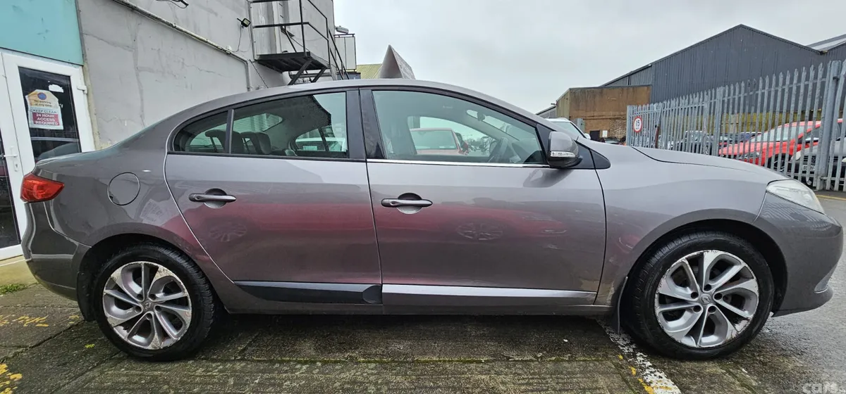 Renault Fluence Saloon, Diesel, 2016, Grey