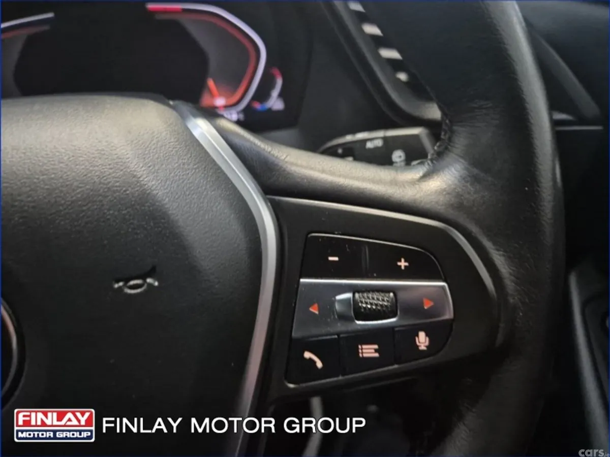 BMW 1-Series Hatchback, Diesel, 2023, Blue
