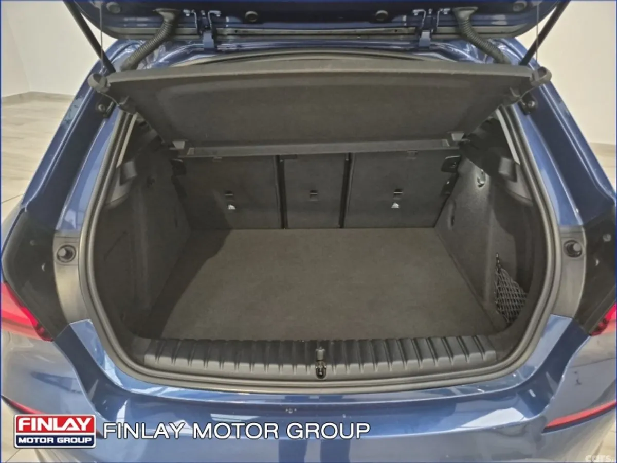 BMW 1-Series Hatchback, Diesel, 2023, Blue