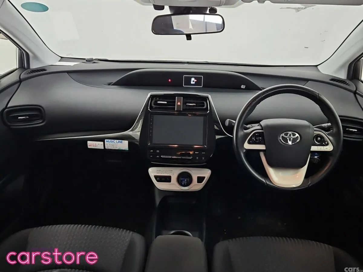 Toyota Prius Hatchback, Petrol Hybrid, 2018, Gold