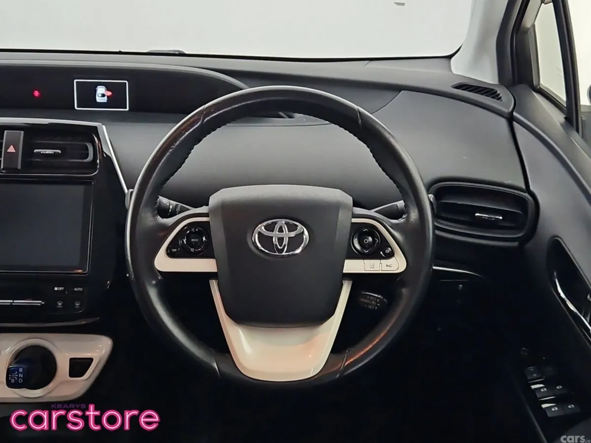 Toyota Prius Hatchback, Petrol Hybrid, 2018, Gold