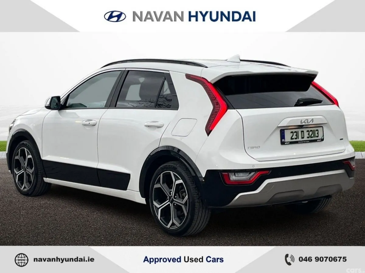 Kia Niro SUV, Petrol Hybrid, 2023, White