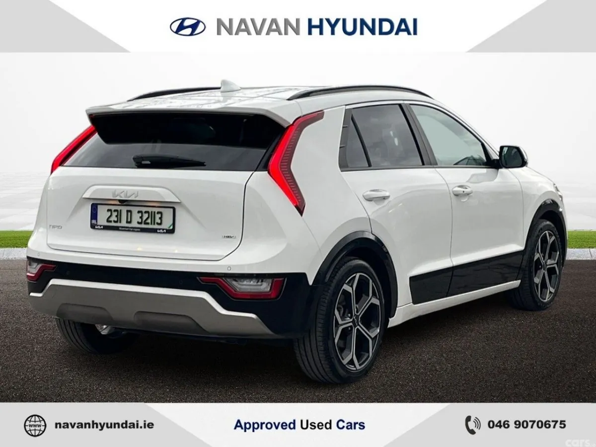 Kia Niro SUV, Petrol Hybrid, 2023, White