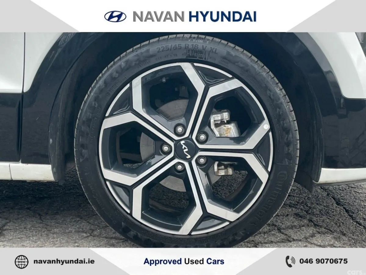 Kia Niro SUV, Petrol Hybrid, 2023, White