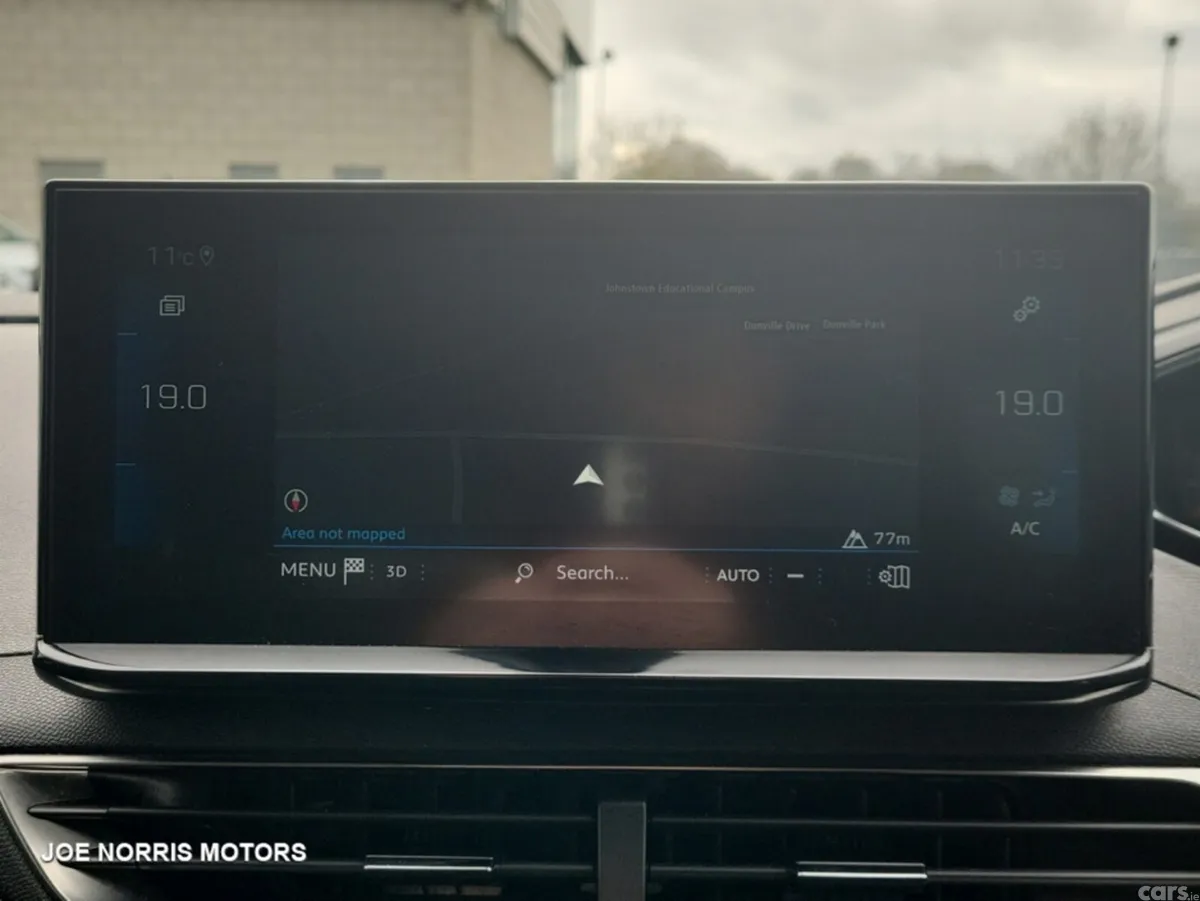 Peugeot 5008 MPV, Diesel, 2022, Blue