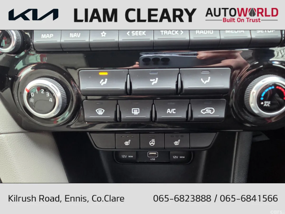 Kia Sportage MPV, Diesel Hybrid, 2021, Red