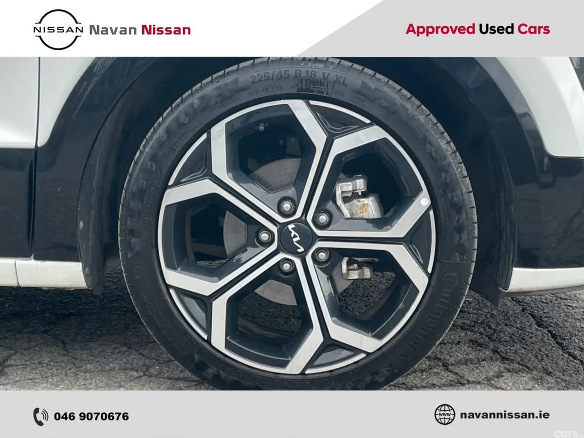 Kia Niro SUV, Petrol Hybrid, 2023, White