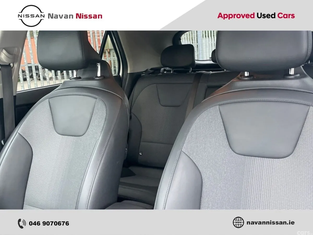 Kia Niro SUV, Petrol Hybrid, 2023, White