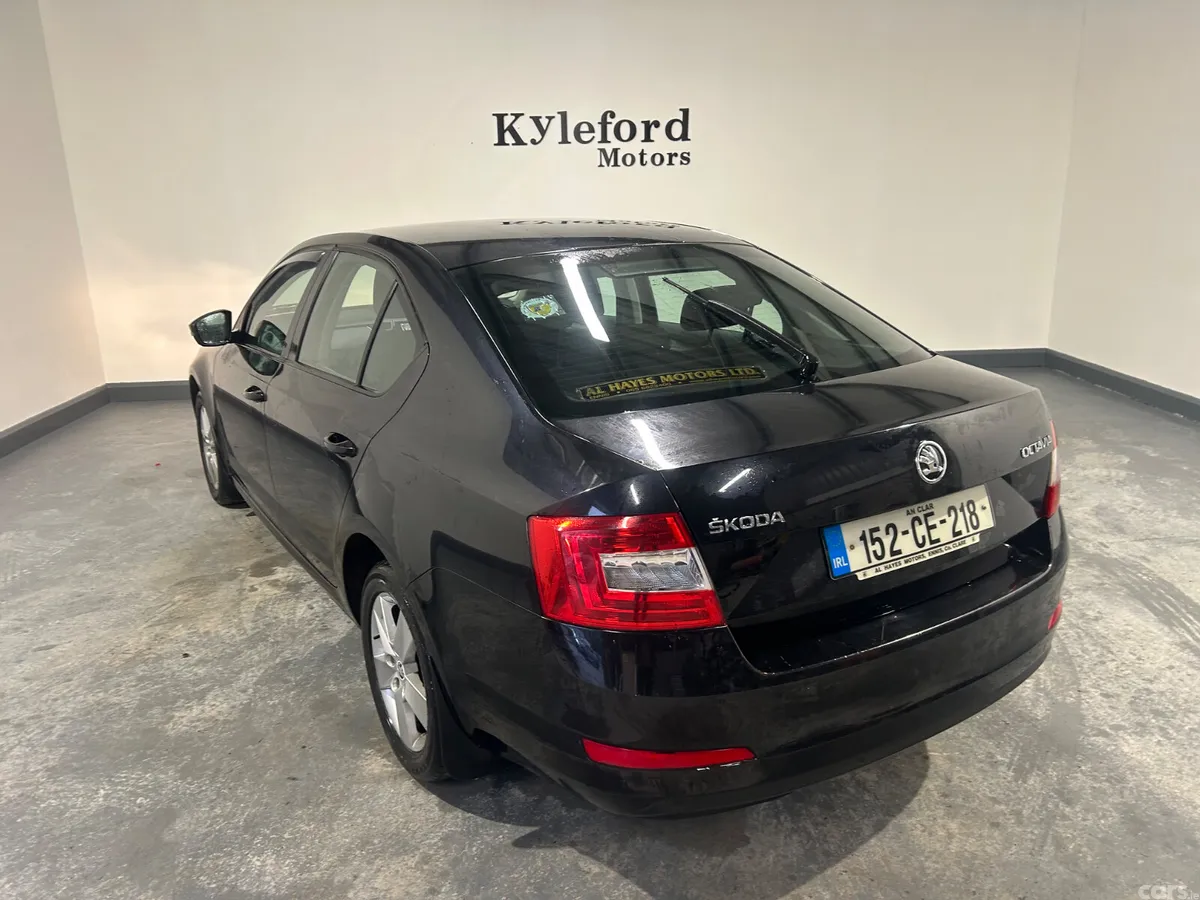 Skoda Octavia Saloon, Diesel, 2015, Black
