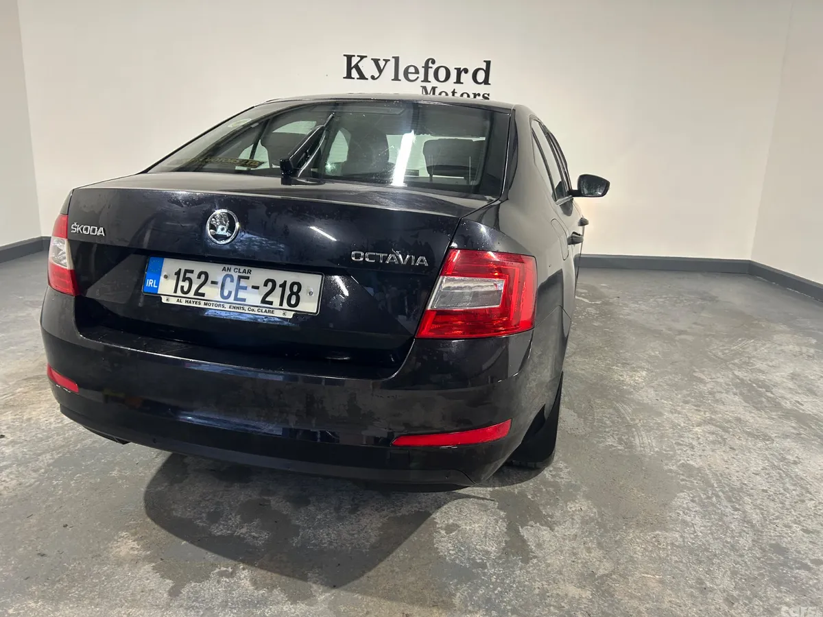 Skoda Octavia Saloon, Diesel, 2015, Black