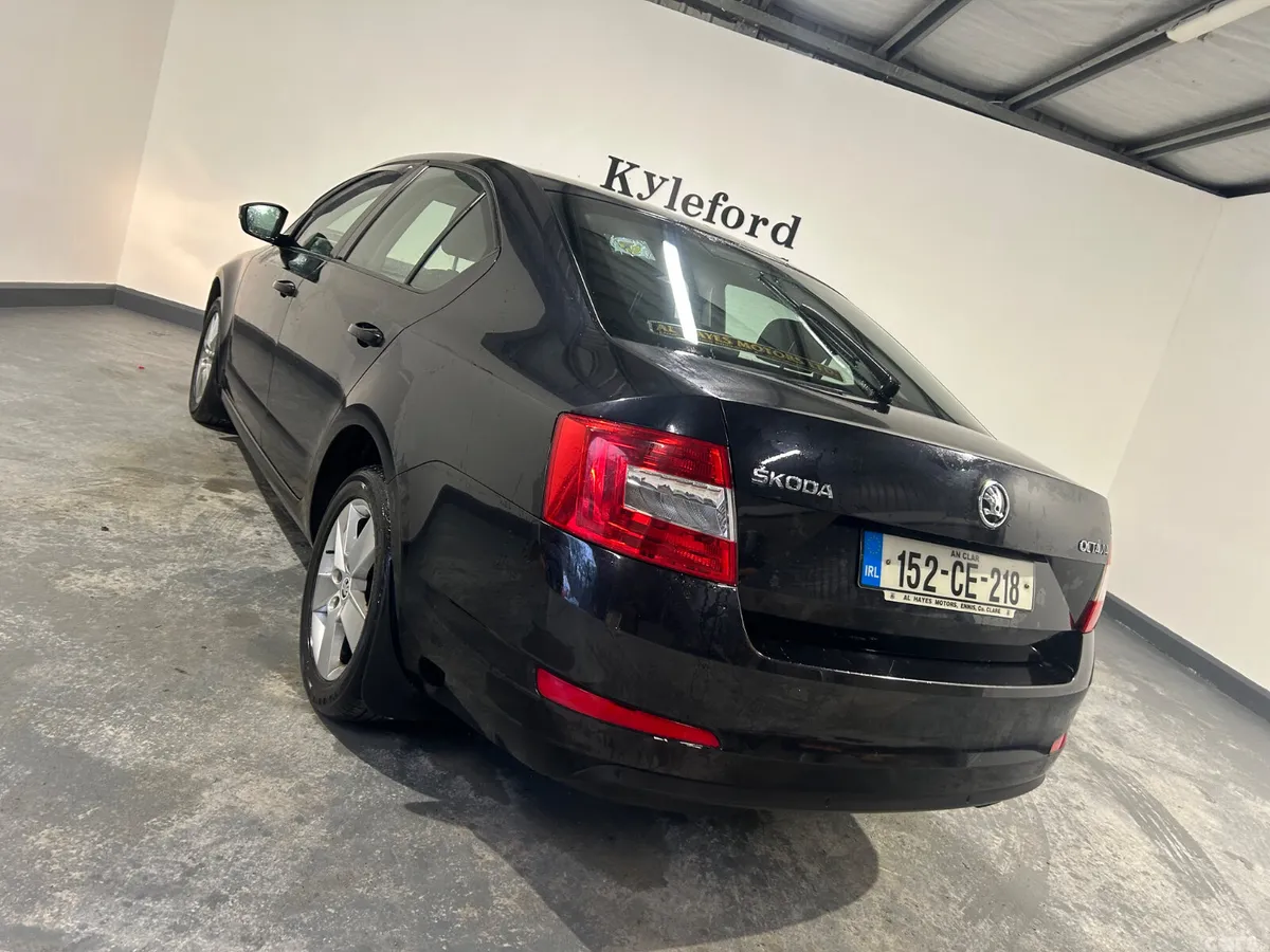 Skoda Octavia Saloon, Diesel, 2015, Black