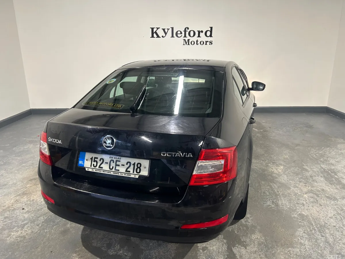 Skoda Octavia Saloon, Diesel, 2015, Black