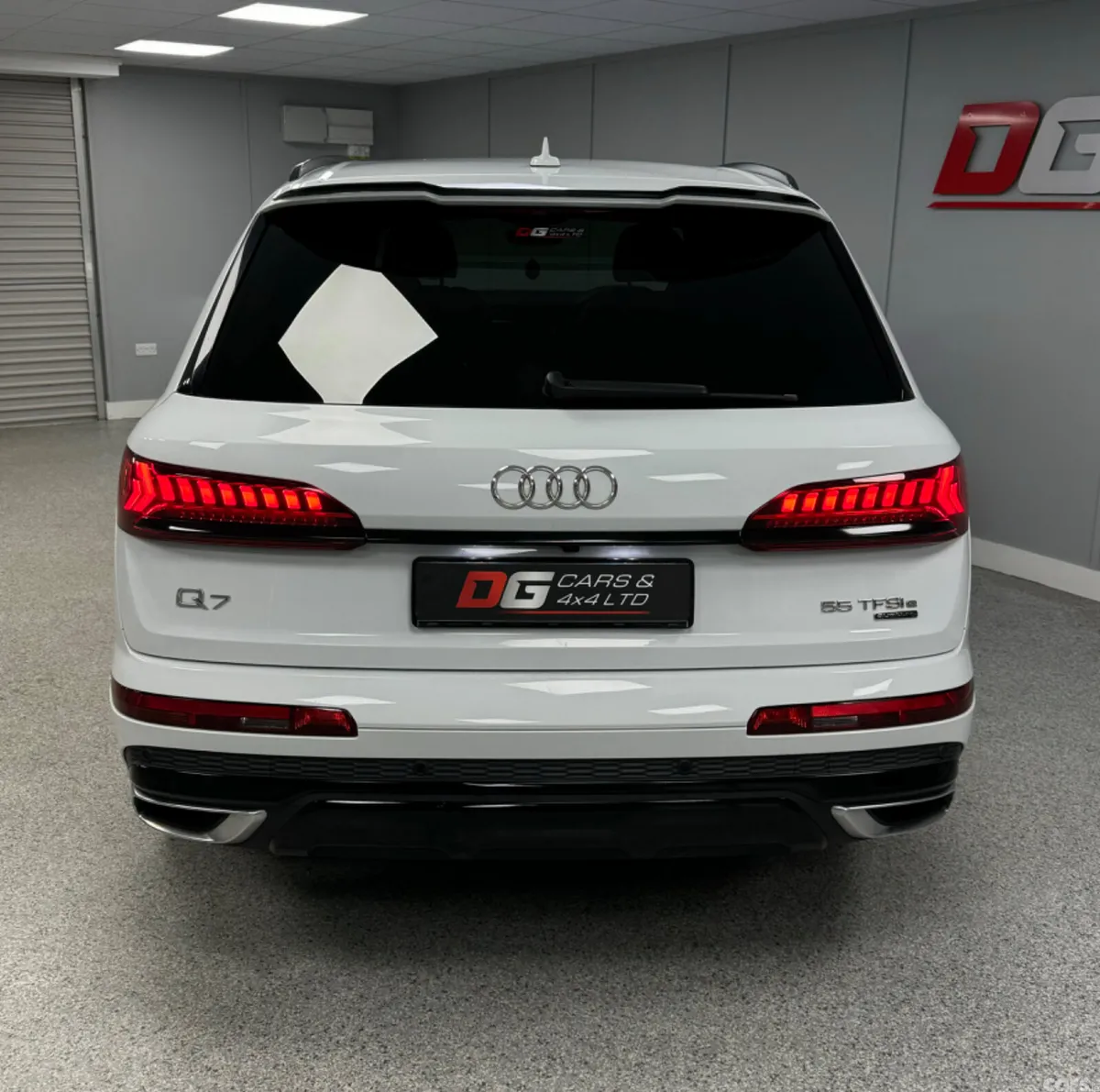 Audi Q7 SUV, Petrol Hybrid, 2020, White