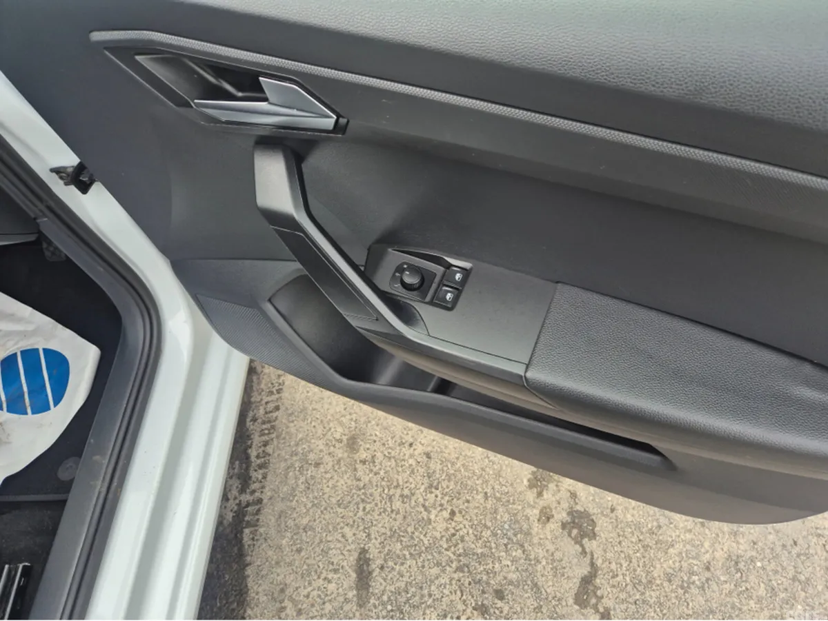 SEAT Ibiza Hatchback, Petrol, 2023, White