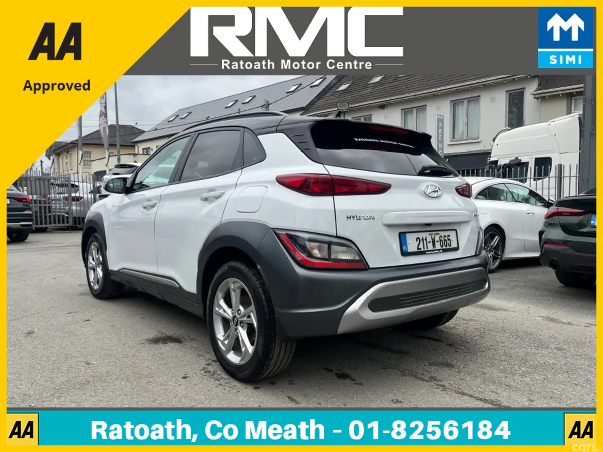 Hyundai KONA Hatchback, Petrol, 2021, White
