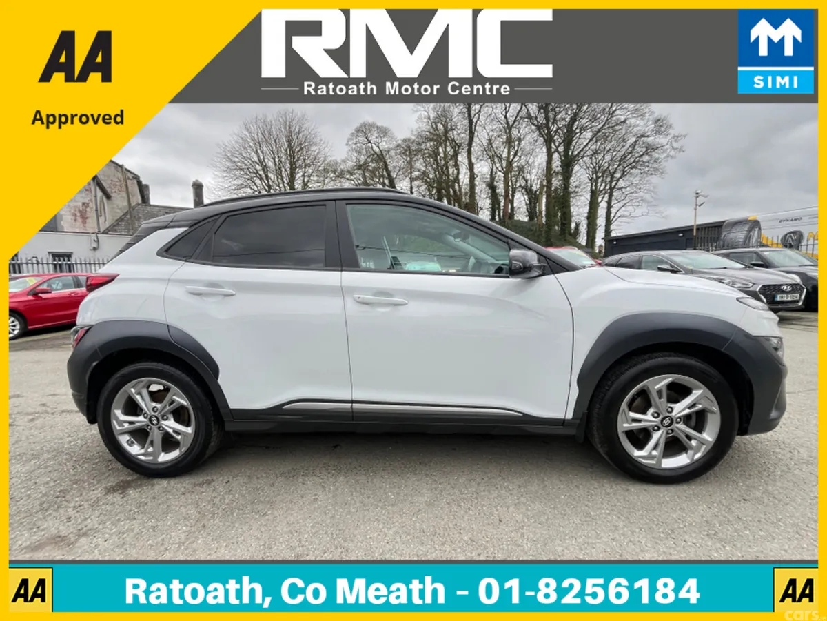 Hyundai KONA Hatchback, Petrol, 2021, White