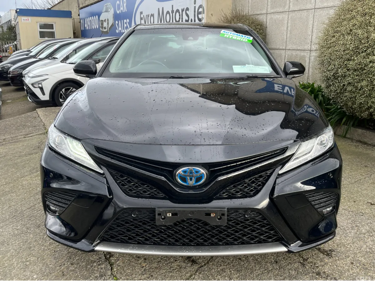 Toyota Camry Saloon, Petrol Hybrid, 2020, Black