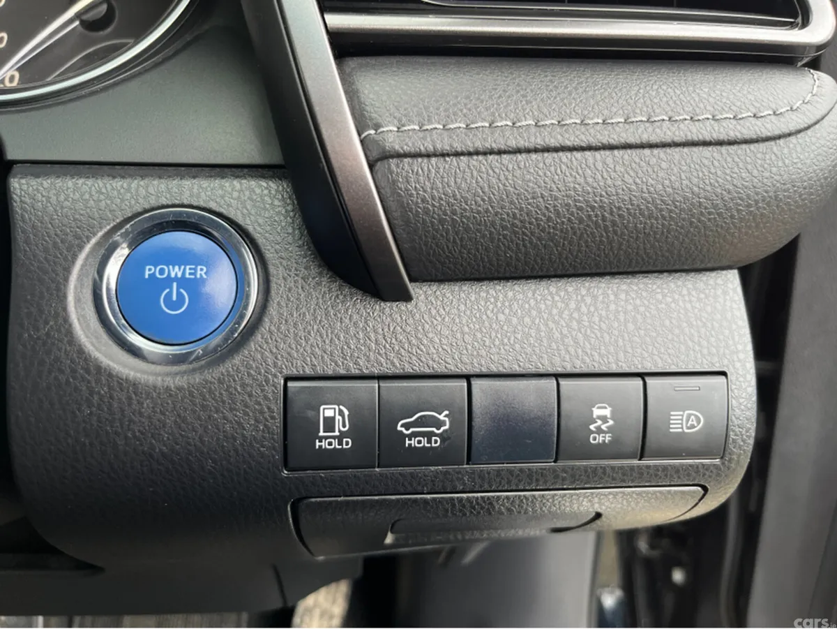 Toyota Camry Saloon, Petrol Hybrid, 2020, Black