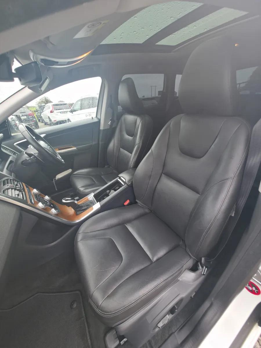 Volvo XC60 SUV, Diesel, 2016, White