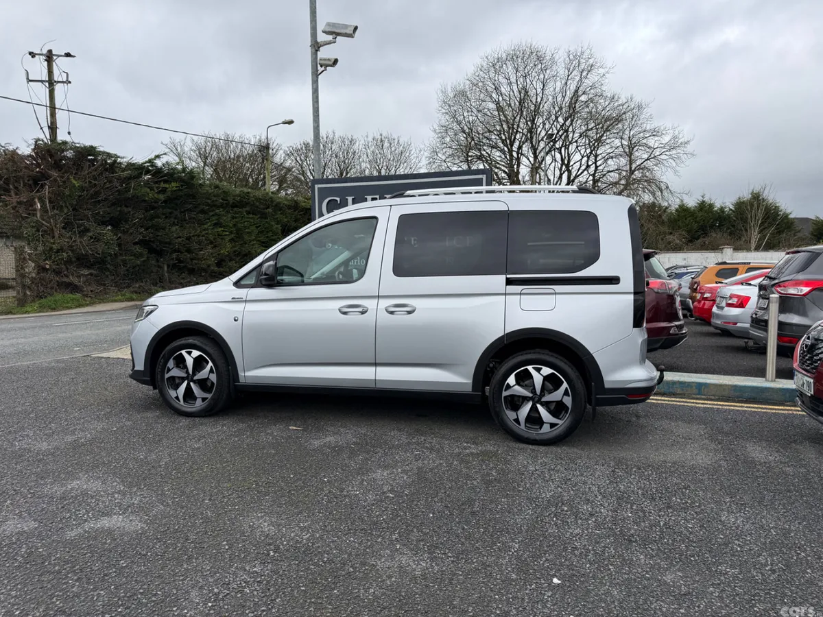 Ford Tourneo Connect MPV, Diesel, 2023, Grey
