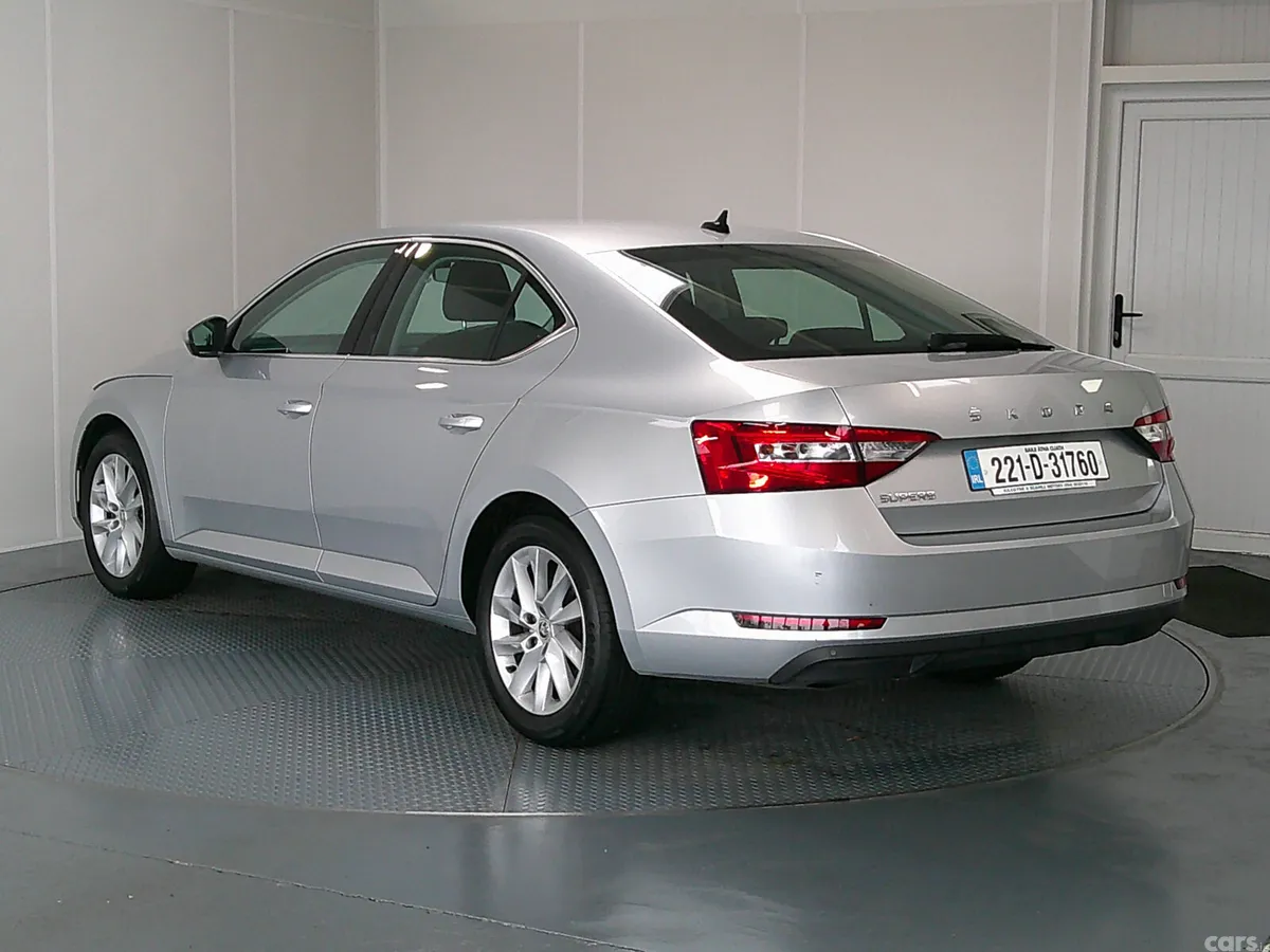 Skoda Superb Saloon, Diesel, 2022, Grey