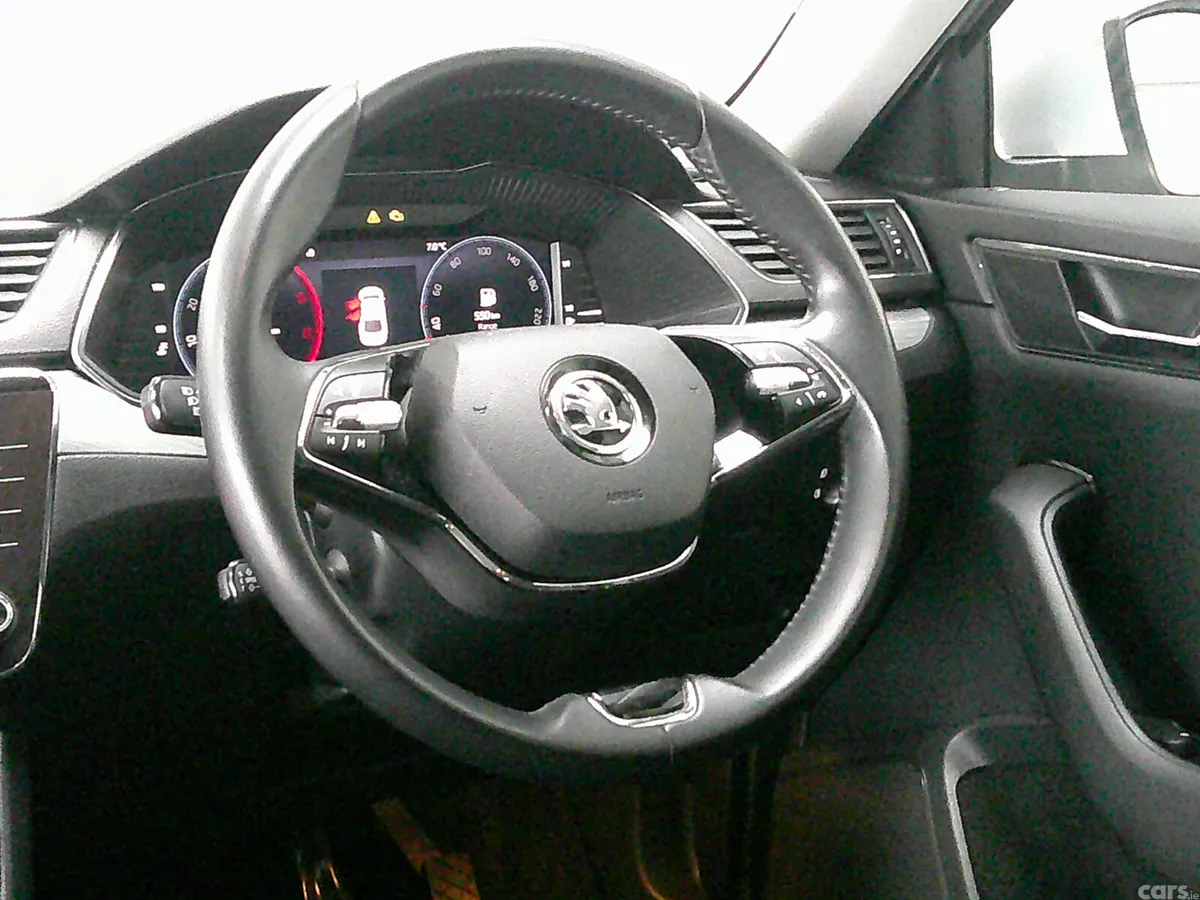 Skoda Superb Saloon, Diesel, 2022, Grey