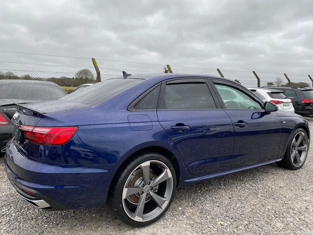 Audi A4 Saloon, Diesel, 2022, Blue