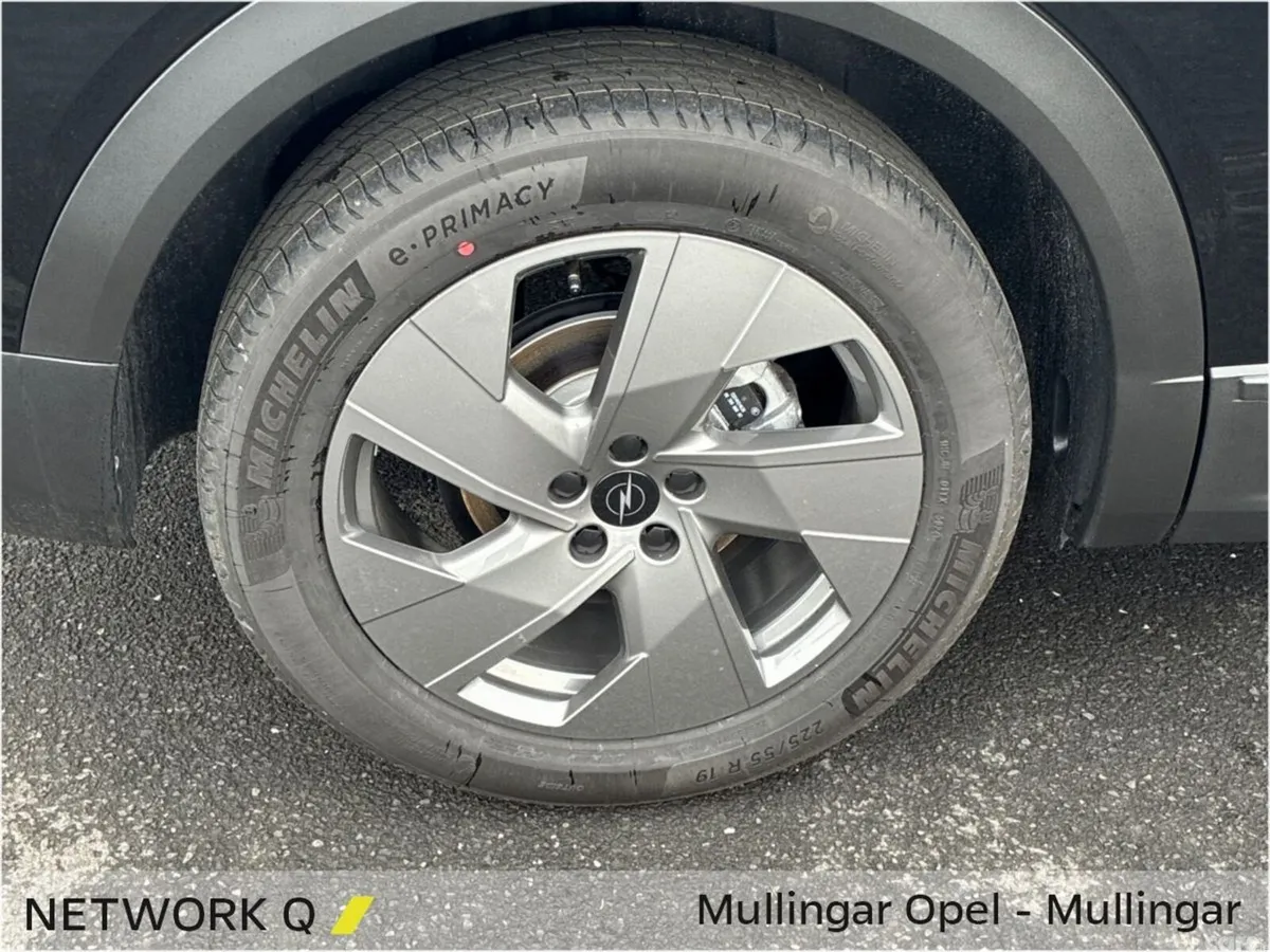 Opel Grandland SUV, Petrol Hybrid, 2026, Black