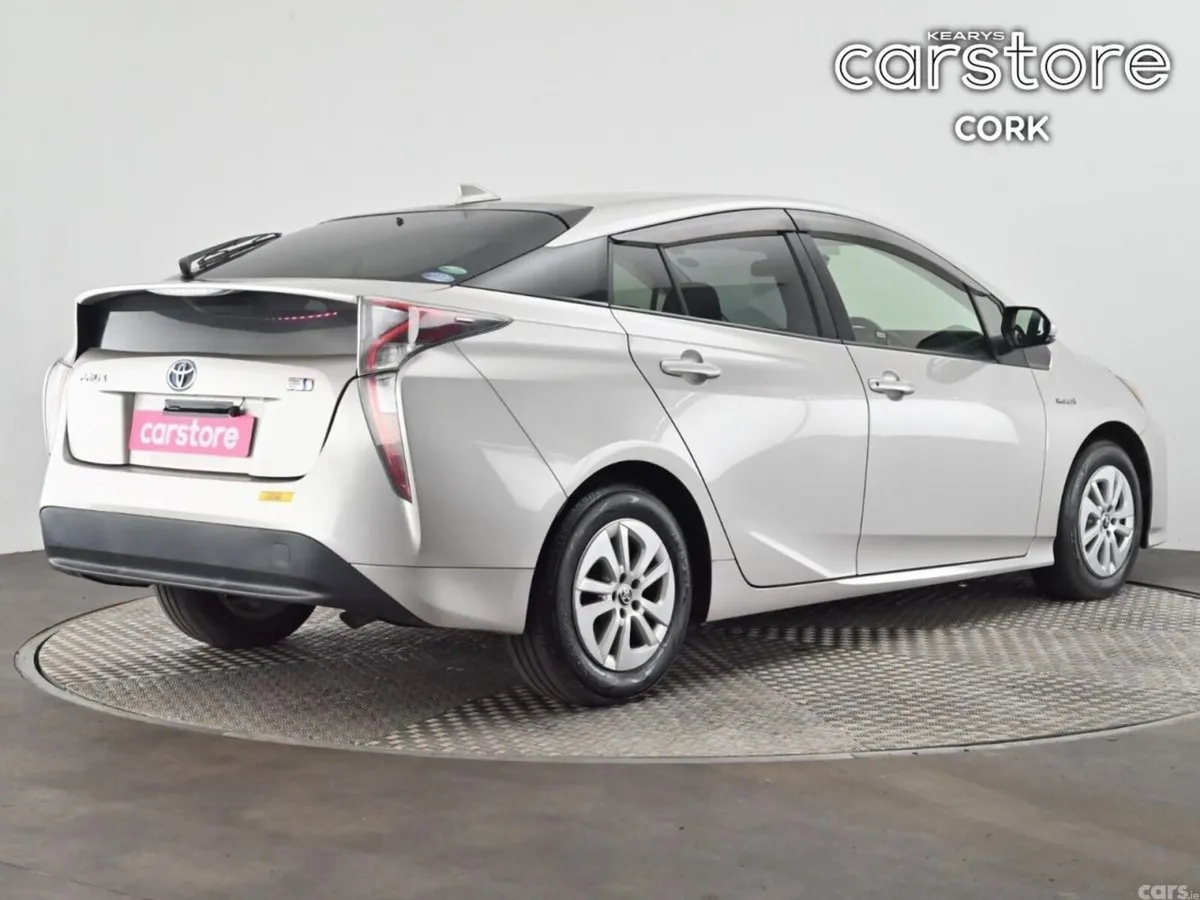 Toyota Prius Hatchback, Petrol Hybrid, 2018, Gold