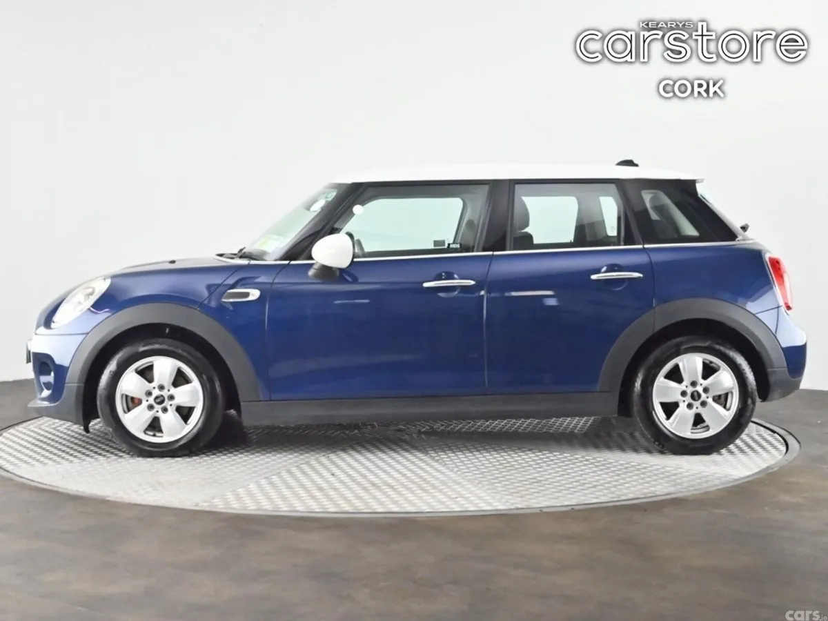 Mini Cooper Hatchback, Petrol, 2018, Blue