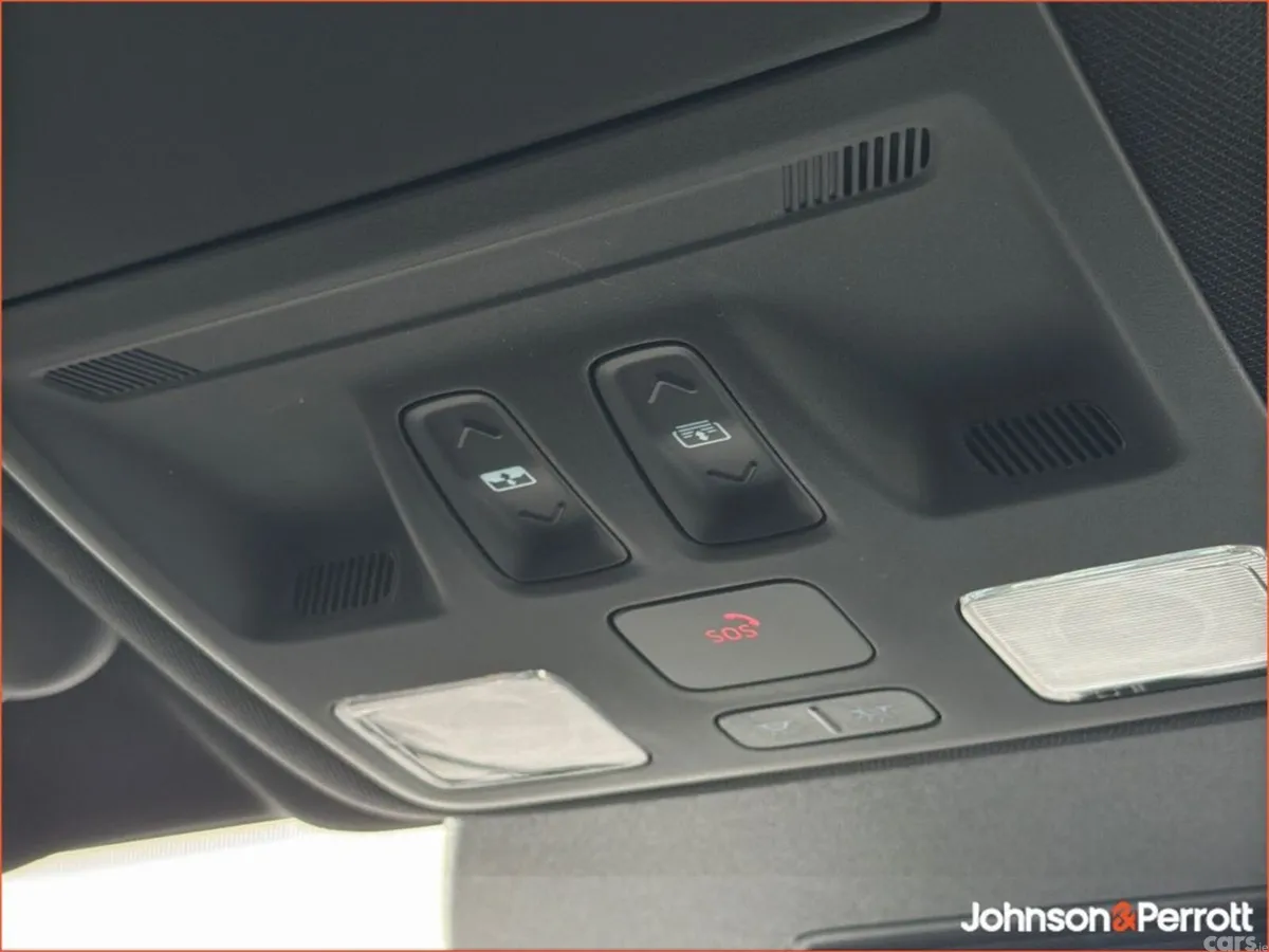 Ford Kuga SUV, Petrol Plug-in Hybrid, 2027, 